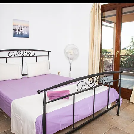 G&f Exotic Kalithea Apartment *
